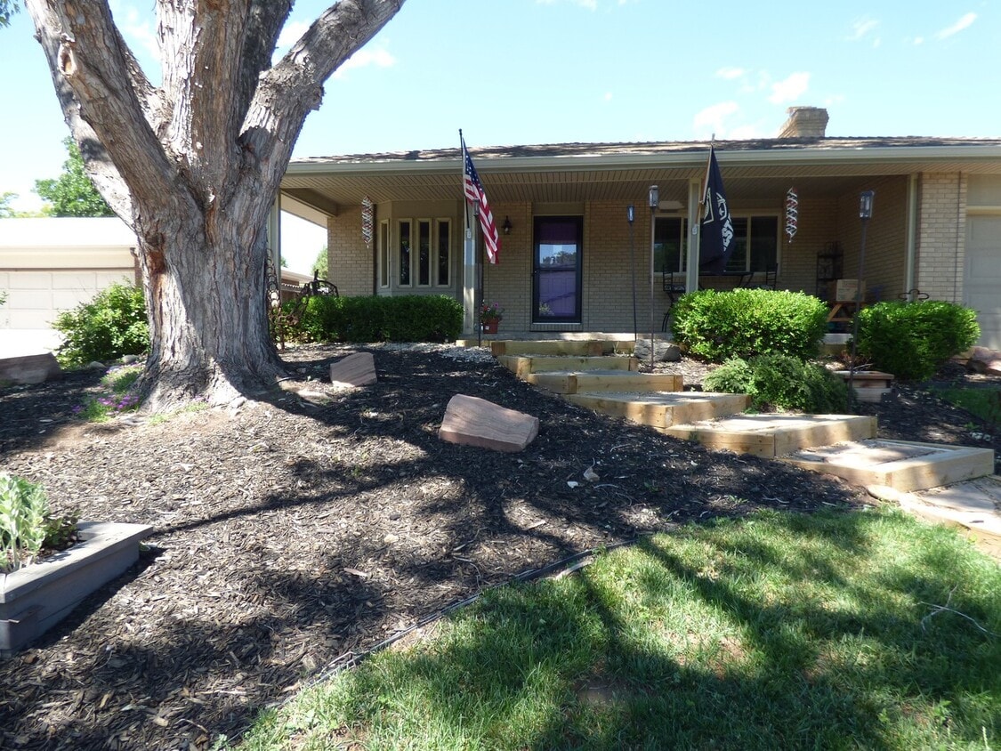 Great House in a Great Neighborhood! - Great House in a Great Neighborhood!