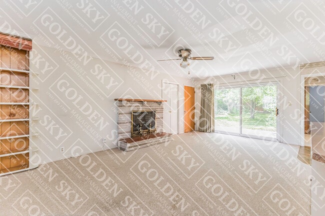 Foto del edificio - 1405 N Briar Rd