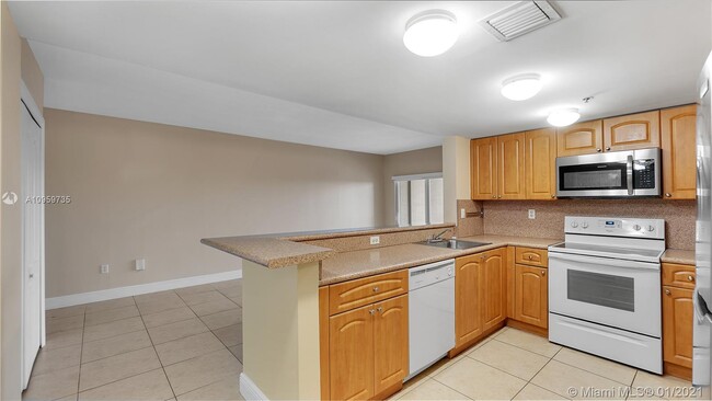 Foto del edificio - 2600 Douglas Rd