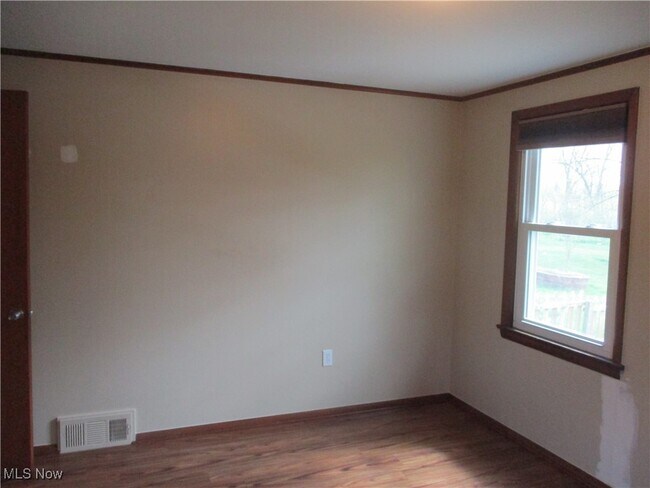 Foto del edificio - 32400 Bainbridge Rd