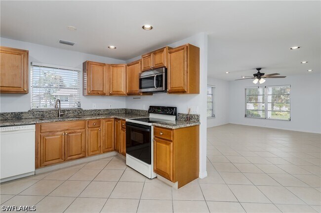 Foto del edificio - 180 Cypress Way E