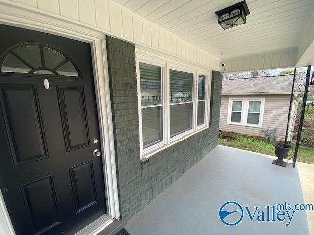 Foto del edificio - 1236 Oshaughnessy Ave NE