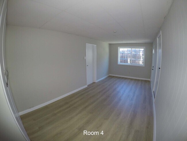 Foto del edificio - 4122 Lewis St