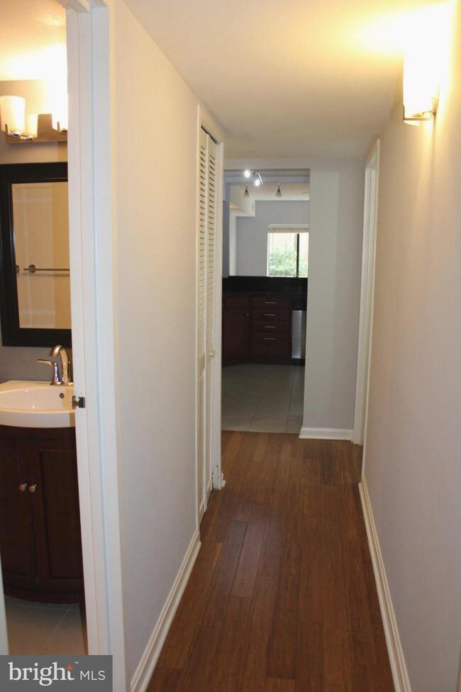 Building Photo - 11733 Ledura Ct