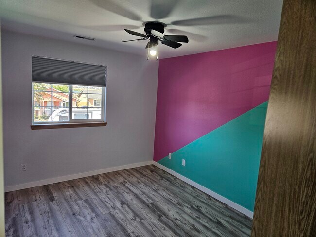 Foto del edificio - 5316 Holly Loop SE