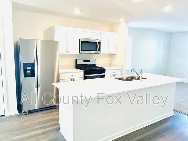 Building Photo - 6621 Sassafras Wy