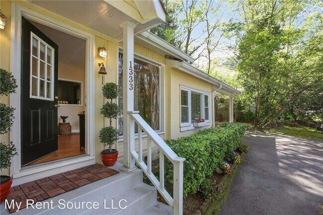Building Photo - 3 br, 2 bath House - 1333 Victor Rd NE