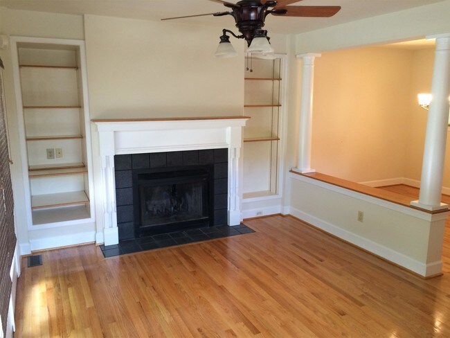 Building Photo - 1605 Kenilworth Ave