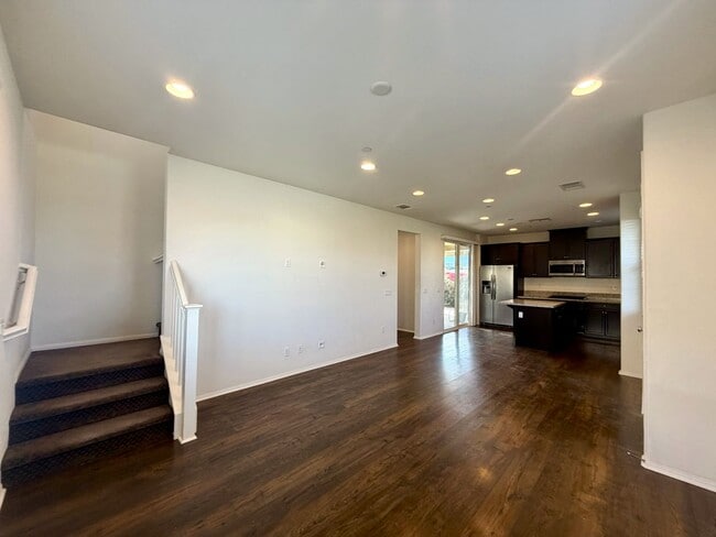 Building Photo - 206 Paseo Gusto