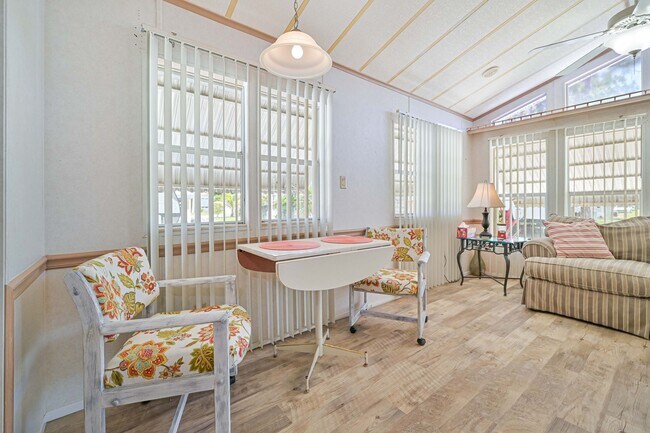 Building Photo - ** Bonita Springs 1/1 Manufactured Home ~ ...