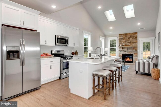 Building Photo - 5600 Finley Rose Ct