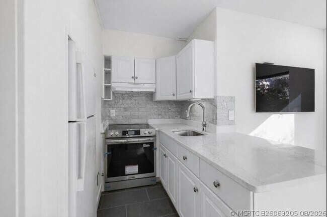 Building Photo - 3720 Morton Ave