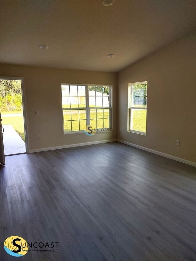 Building Photo - 14965 SW 48th Ave