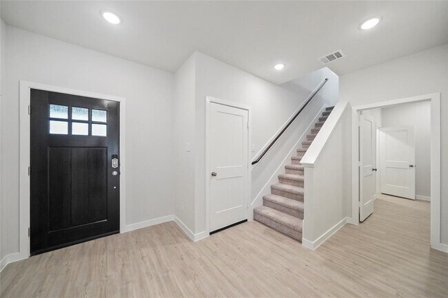 Foto del edificio - 28 Valiant Ridge Trail
