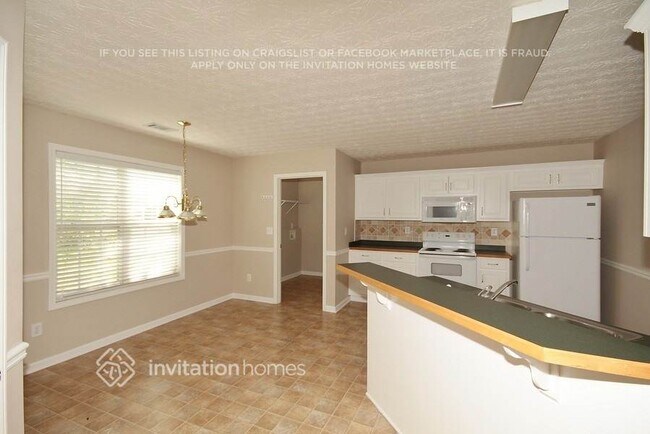 Foto del edificio - 2720 Hidden Creek Dr SW