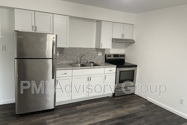 Foto del edificio - 2820 SE Monroe St