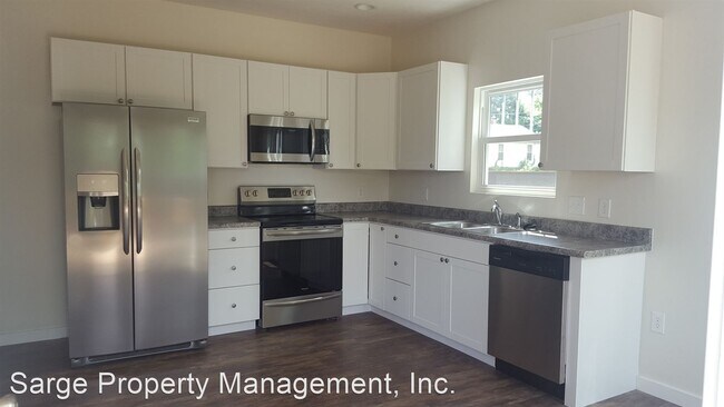 Foto del edificio - 4 br, 3.5 bath House - 1201 N Lincoln St