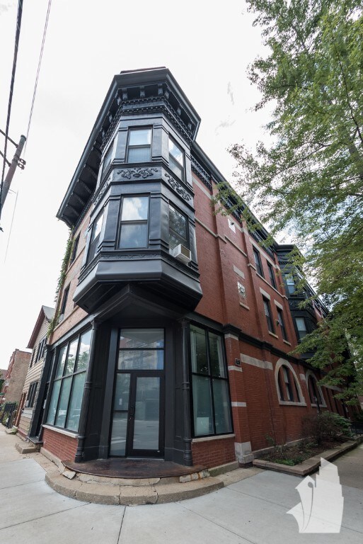 Foto del edificio - 2258 N Southport Ave