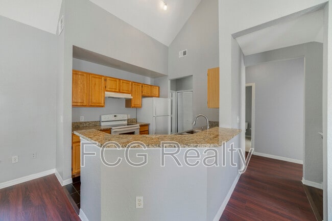 Building Photo - 6021 Westgate Dr