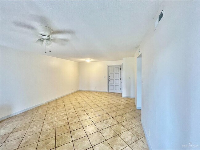 Building Photo - 825 Santa Isabel Blvd