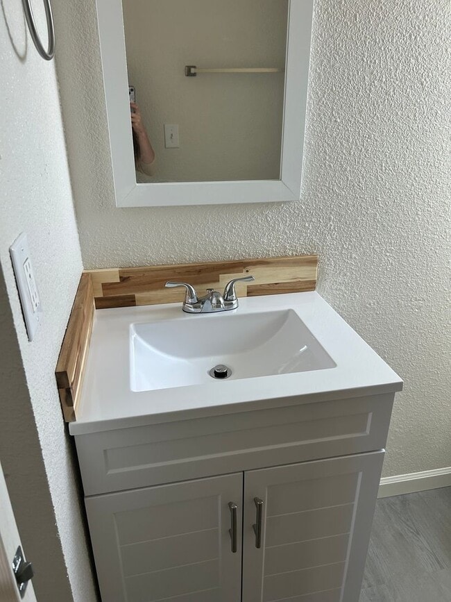 Building Photo - 3801 Sherman Ln