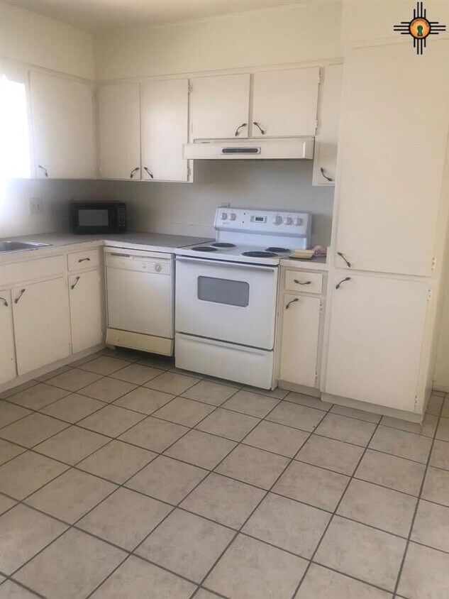 2607 N Sunset Cir, Hobbs, NM 88240 House Rental in Hobbs, NM