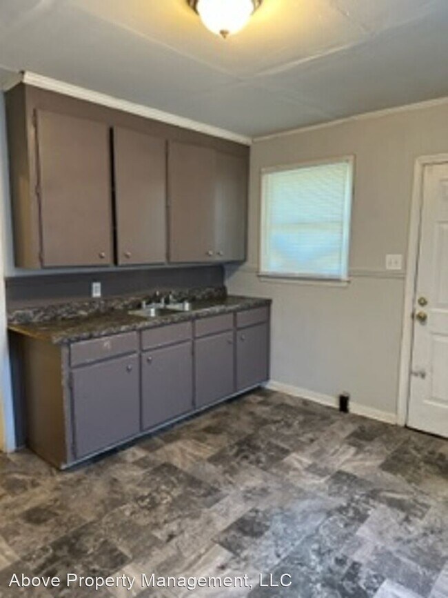 Foto del edificio - 2 br, 1 bath House - 501 Franklin St.