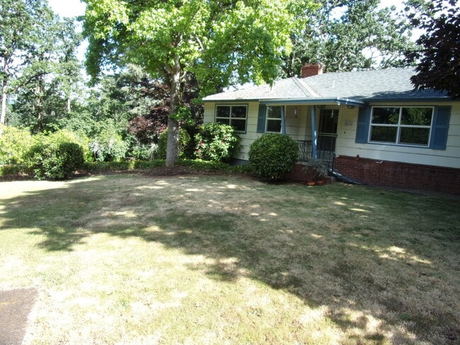 Building Photo - 4010 SW Fairhaven Dr