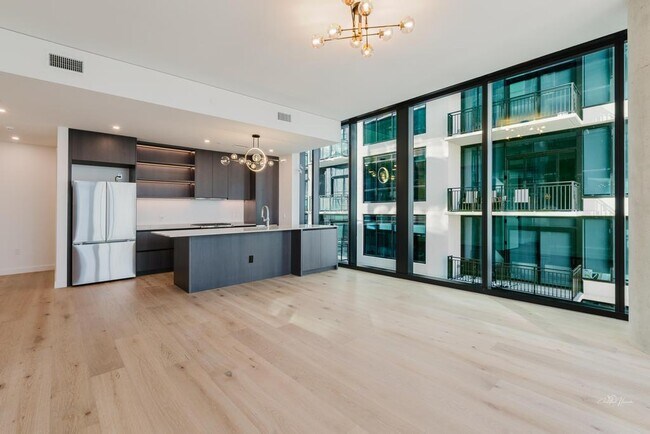 Foto del edificio - 610 Davis St