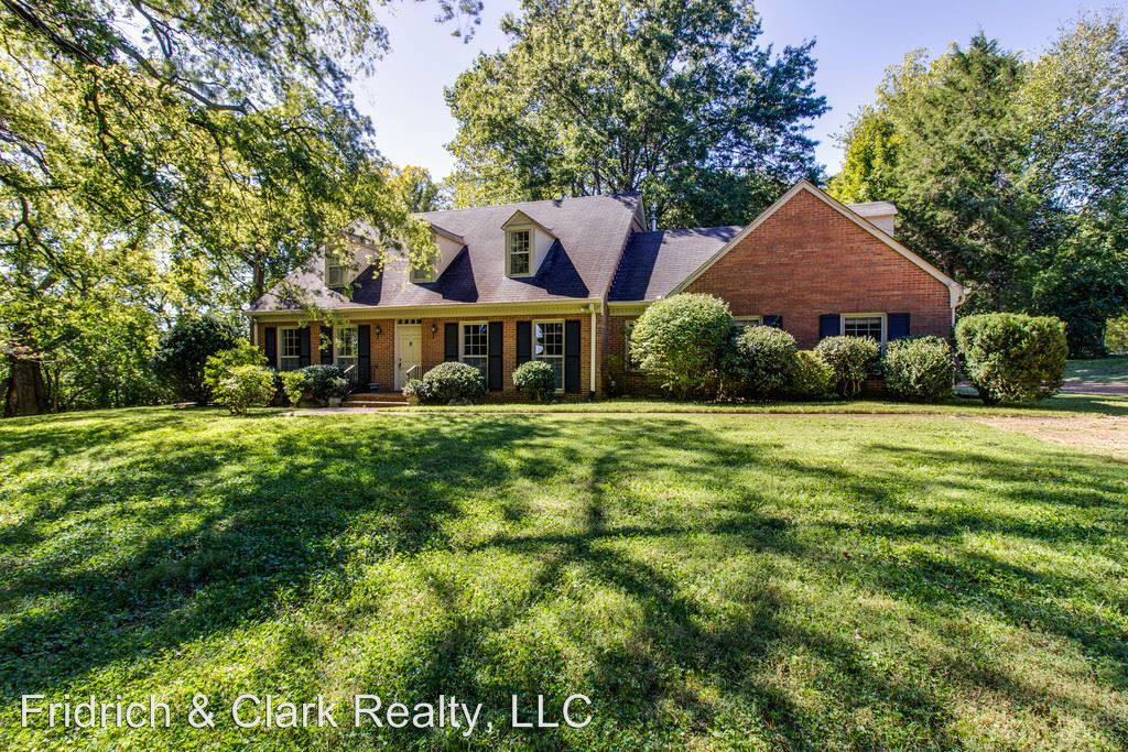 Primary Photo - 1501 Hillsboro Rd