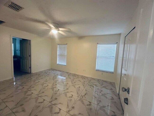 Foto del edificio - 8344 Dorsey St