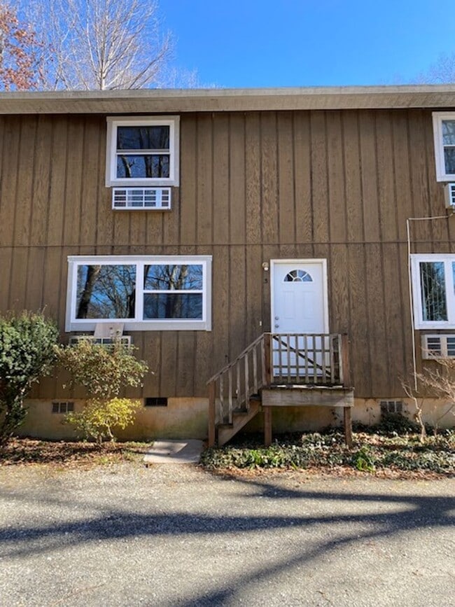 Building Photo - 30 Success Ave