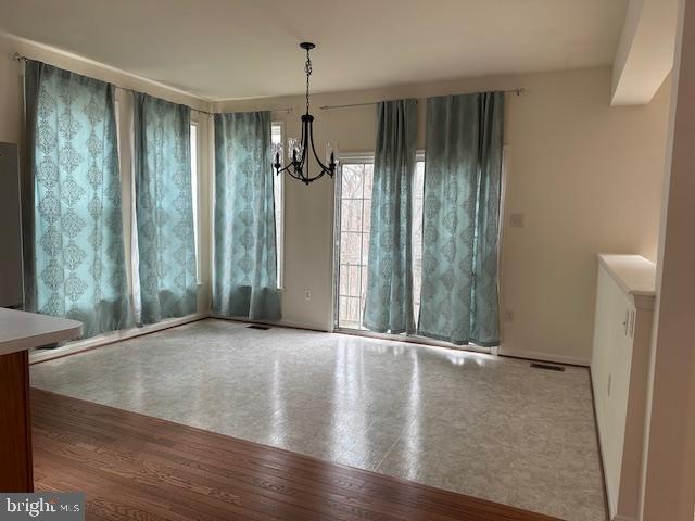 Foto del edificio - 2198 Oak Forest Dr