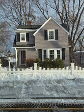 Building Photo - 60 Park St