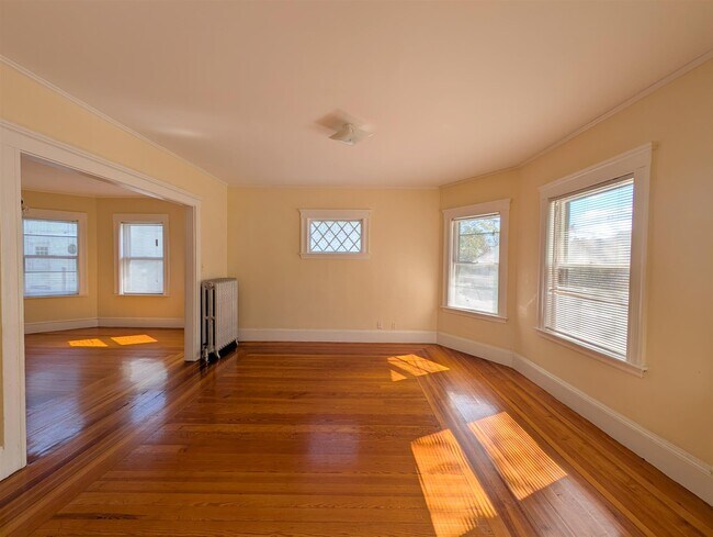 Foto del edificio - 58 Monument St