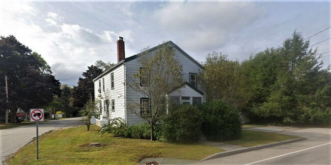 Foto del edificio - 133 State Rd