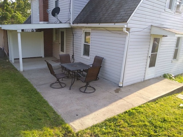 Patio - 2009 Madden Rd