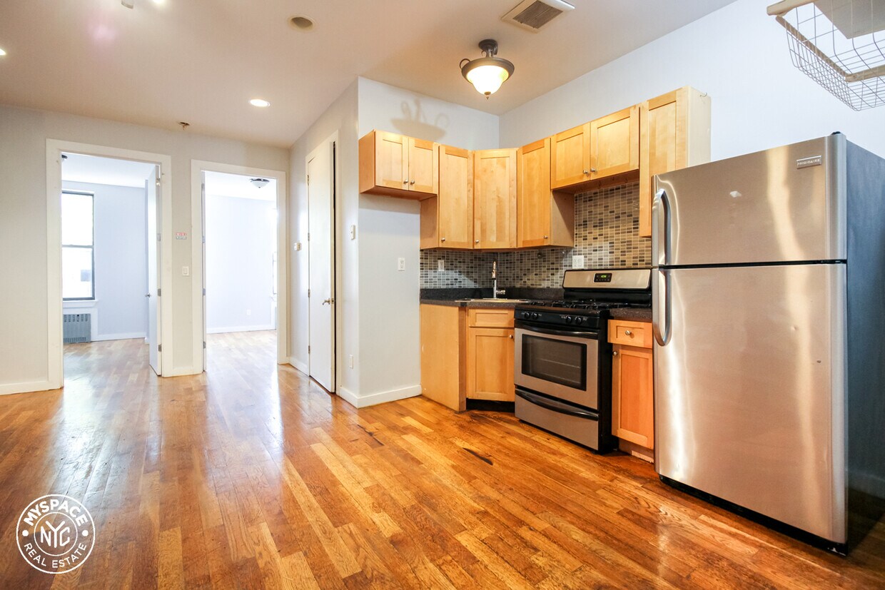 Primary Photo - 73 Wilson Ave