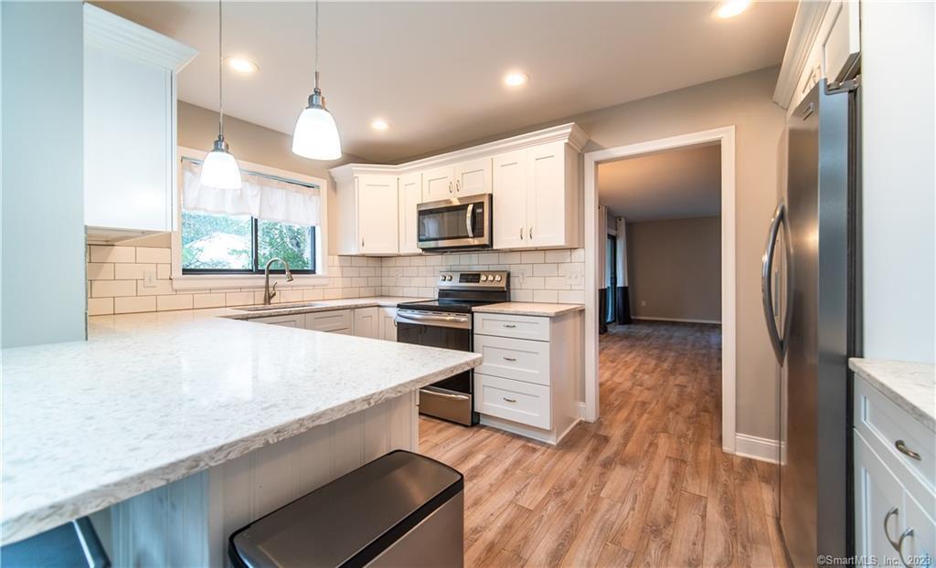 Foto principal - 154 Brittany Farms Rd
