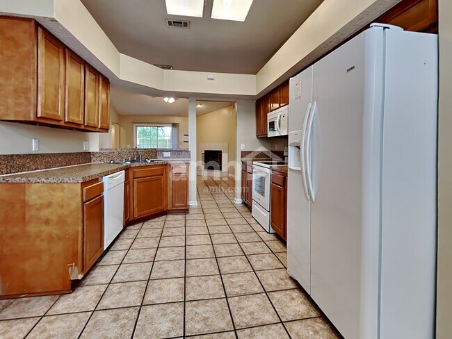 Building Photo - 7829 Invermere Blvd