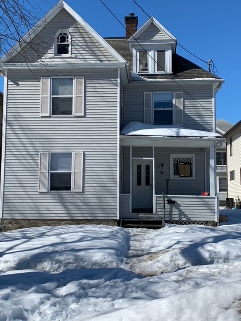 Building Photo - 527 N Linn St