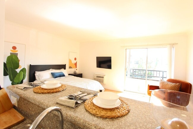 Interior Photo - The Elizabeth
