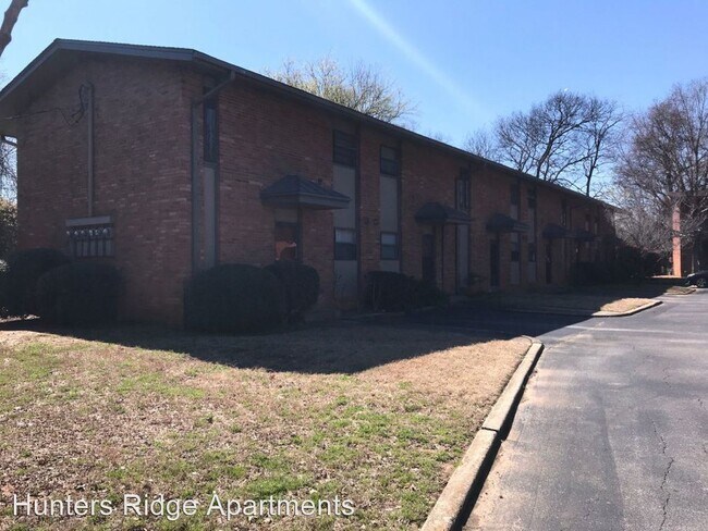 Building Photo - 2 br, 1.5 bath House - 2320 Colony Drive SW
