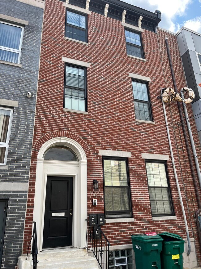 Building Photo - 1323 N 15th St