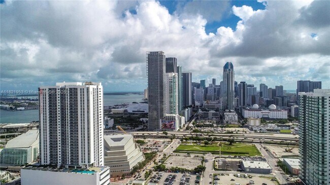Foto del edificio - 1600 NE 1st Ave