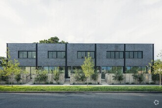 Building Photo - 1821 E 38th Ave