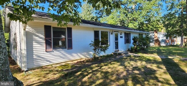 Building Photo - 45565 Camelot Ct