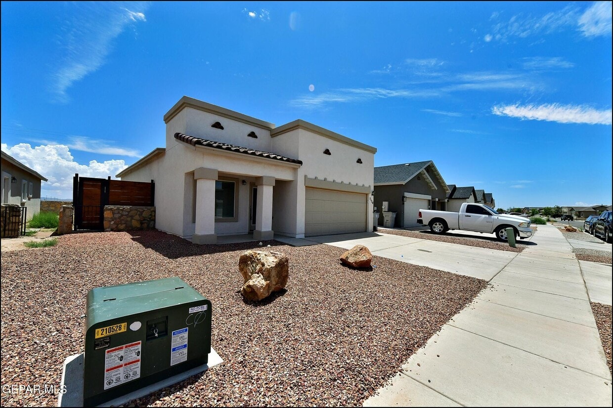 Foto principal - 5128 Joe Castillo St