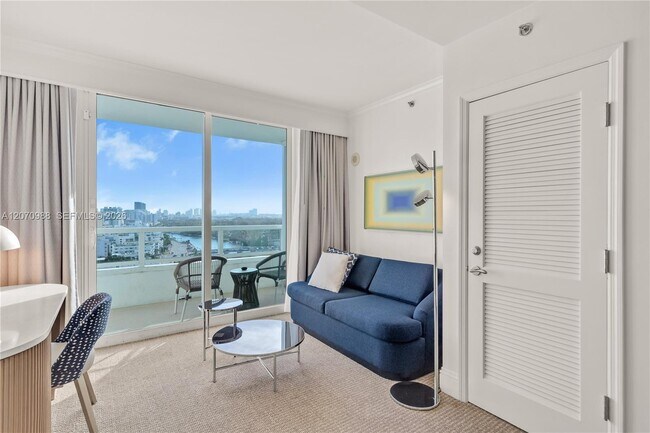 Building Photo - 4401 Collins Ave