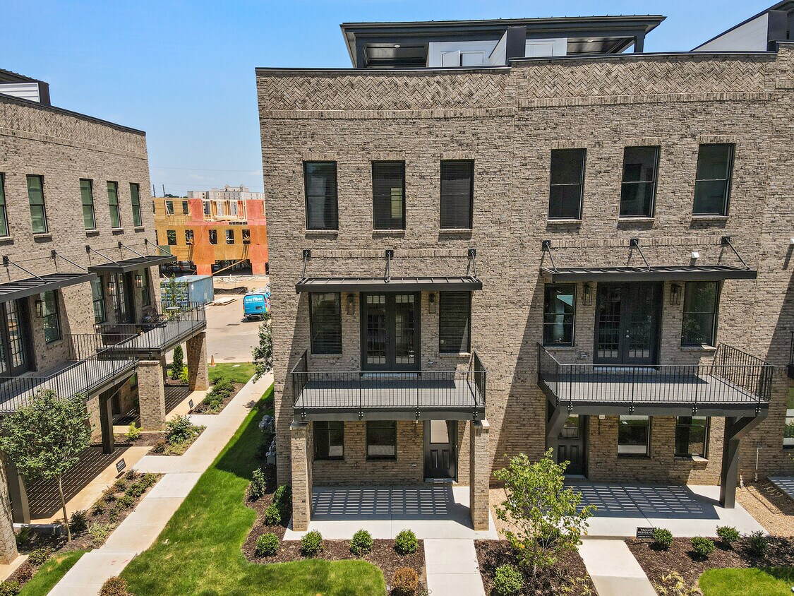 1029 Donald Lee Hollowell Pky NW, Atlanta, GA 30318 Townhome Rentals